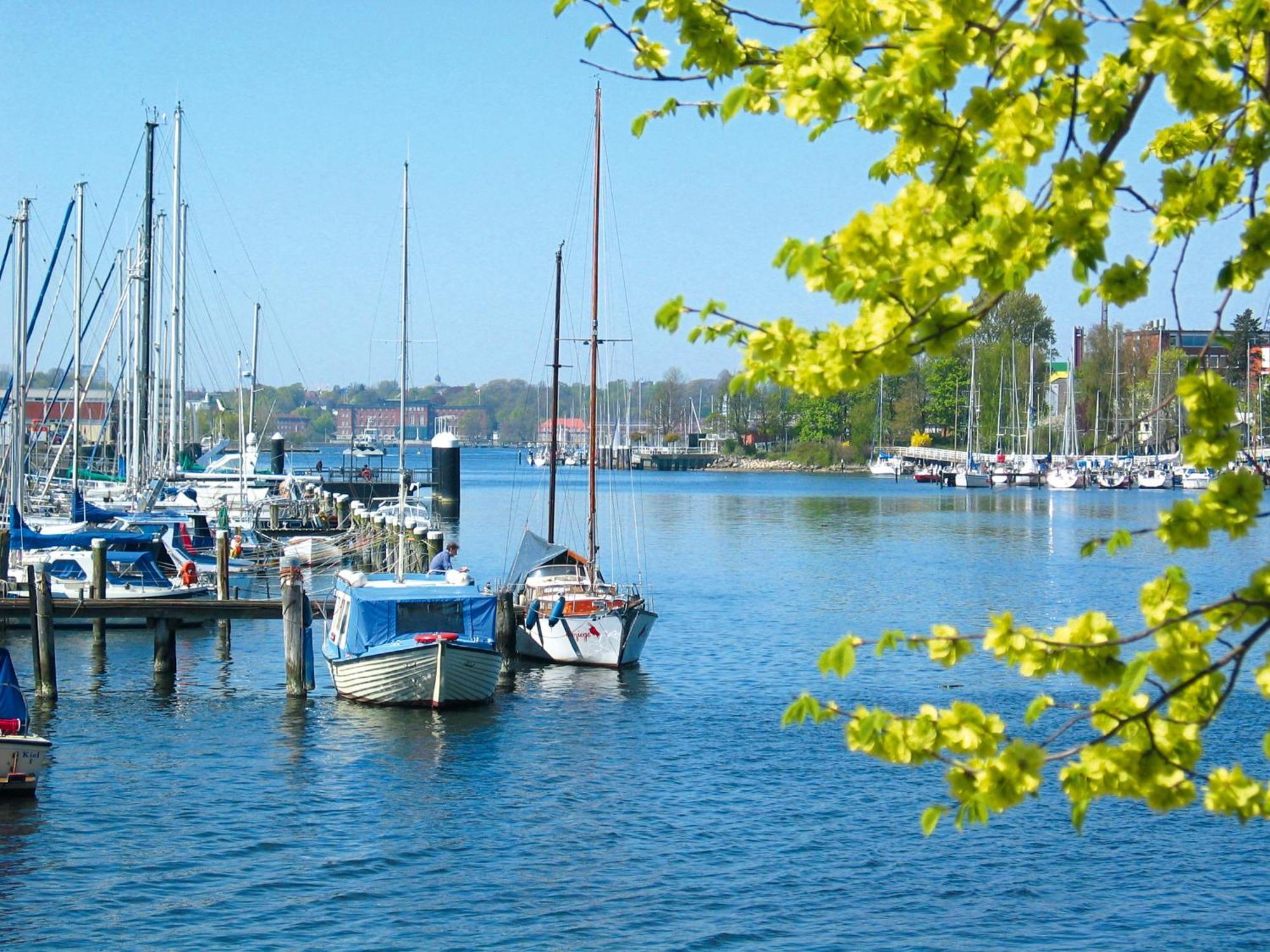 Hotel Am Segelhafen คีล ภายนอก รูปภาพ