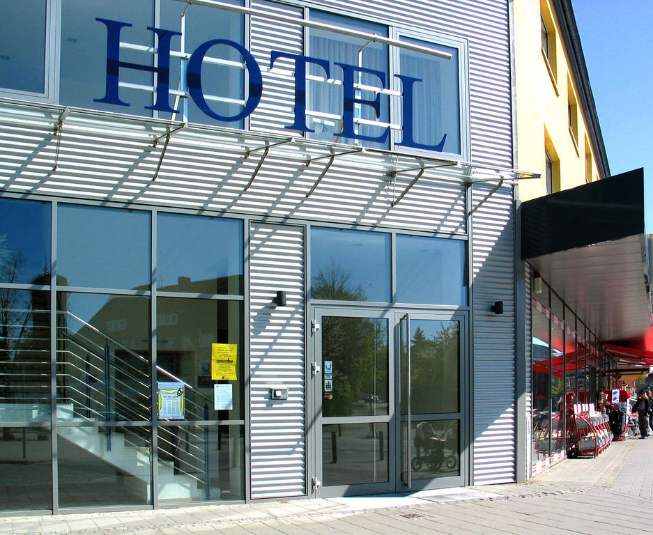 Hotel Am Segelhafen คีล ภายนอก รูปภาพ